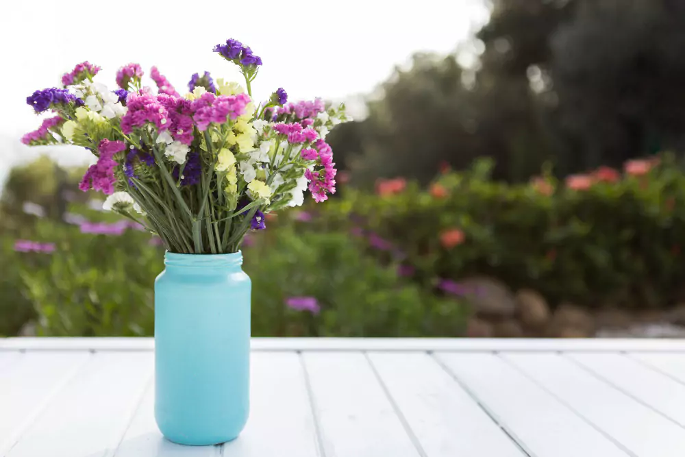vaso de flores de primavera